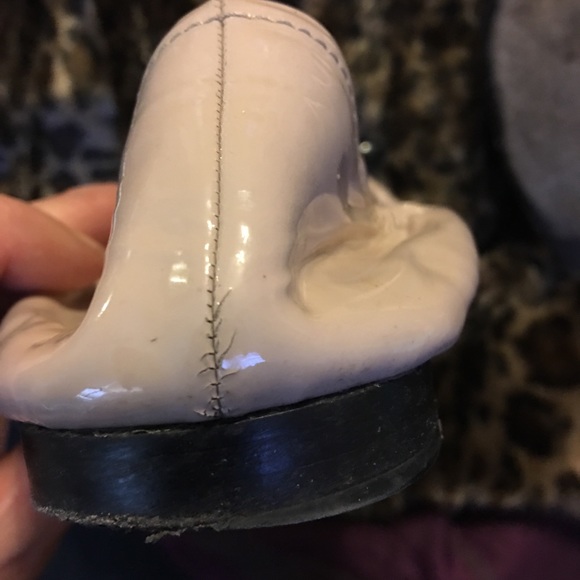 Miu Miu nude and black patent leather flats! SEXY - Picture 5 of 8